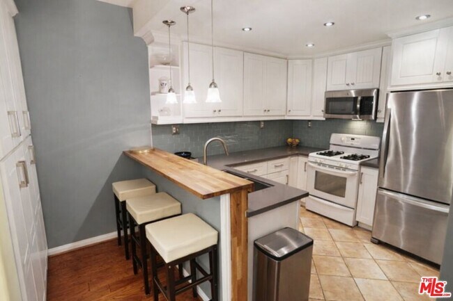 Foto del edificio - 11110 Camarillo St