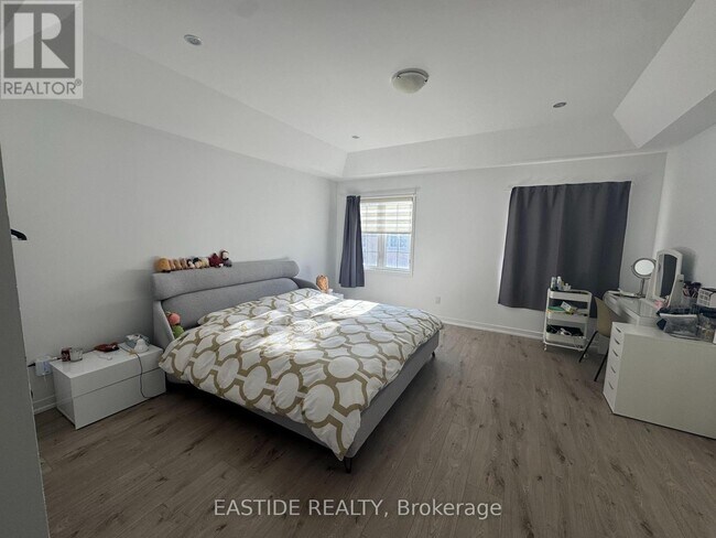 Building Photo - 29 Avonmore Trail