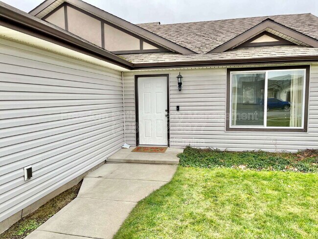 Building Photo - 3656 W Furcula Dr