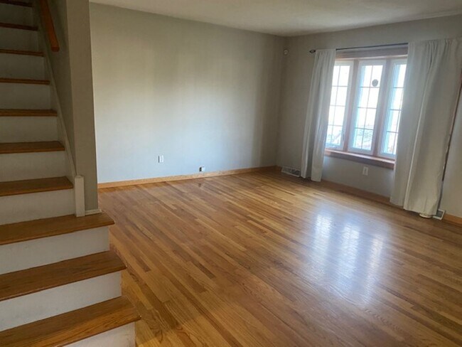 Foto del edificio - Amazing 4 bedroom Capecod
