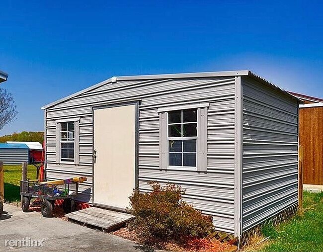 Building Photo - 3 br, 2 bath Mobile Home - 27135 Oak Crest Dr