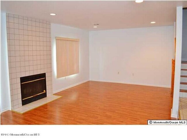 Building Photo - 92 Tangerine Dr