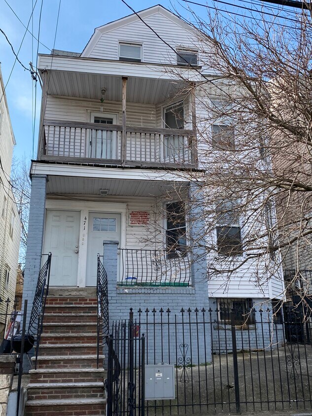 471 S 14th St Unit 3, Newark, NJ 07103 471 S 14th St Newark, NJ