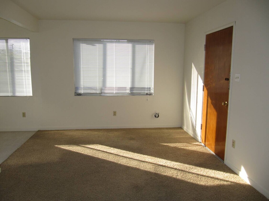 Foto del edificio - 1652 3rd St