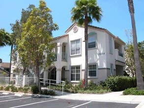 Building Photo - 3614 Bernwood Pl