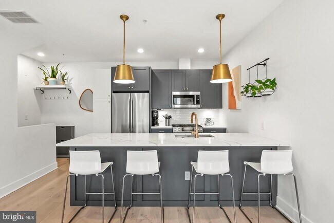 Foto del edificio - 662 Glick Ct NW