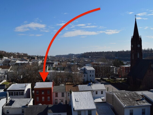 Building Photo - 171 Krams Ave