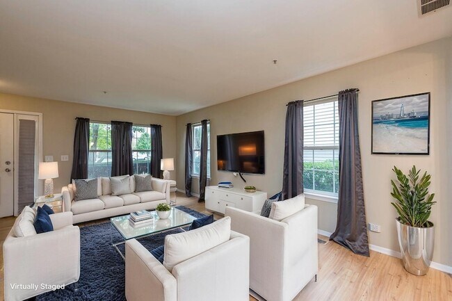 Foto del edificio - 1169 Orleans Dr
