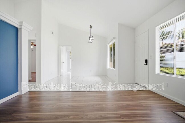 Foto del edificio - 631 Hampshire Ln