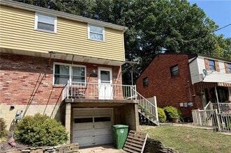Building Photo - 823 Killarney Dr