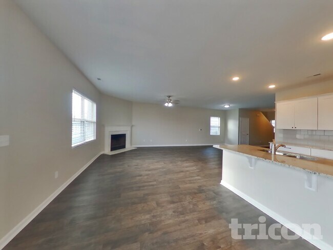 Foto del edificio - 3012 Bishop Ln