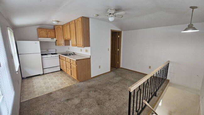 Foto del edificio - 6384 Oakwood Dr