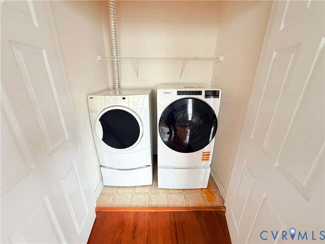 Building Photo - 308 Jamerson Ct