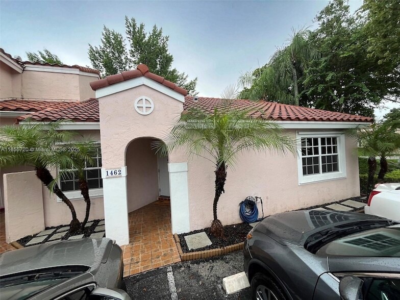 Foto principal - 1462 Springside Dr
