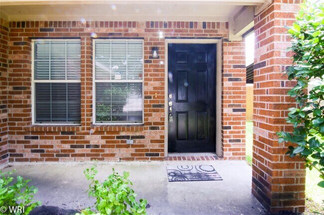 Foto del edificio - 3034 E Legends Bend Dr