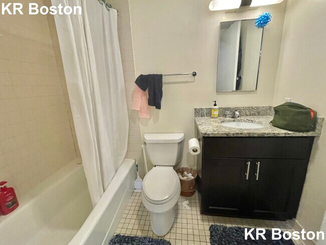 Building Photo - 38 Boylston St