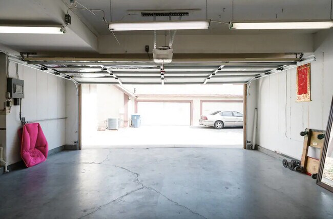 Foto del edificio - 4519 Buena Vista Dr