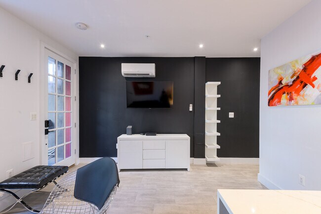 Foto del edificio - 1804 S Street Northwest-SI ID1587663P