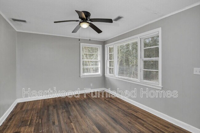 Foto del edificio - 3300 Margrave Rd