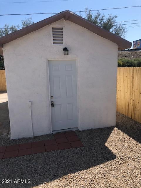 Primary Photo - 1217 E Hess Ave