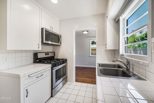 Foto del edificio - 499 N Oakland Ave