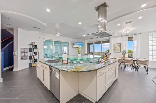 Foto del edificio - 873 S Atlantic Ave