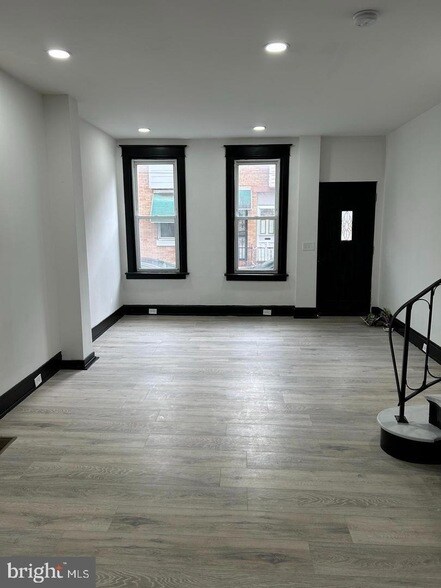 Foto del edificio - 3325 Livingston St