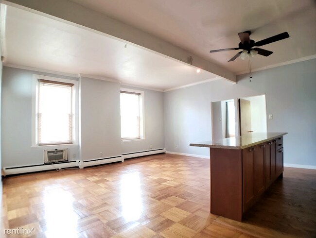 Foto del edificio - 344 S 18th St