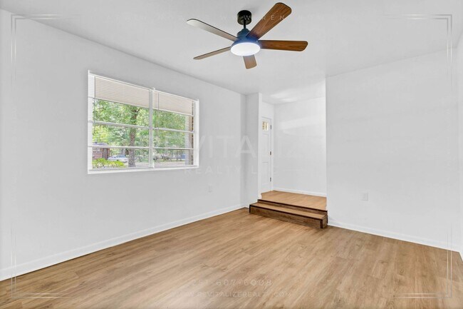 Foto del edificio - Fully Renovated 4 Bed / 2 Bath in Bay Mine...