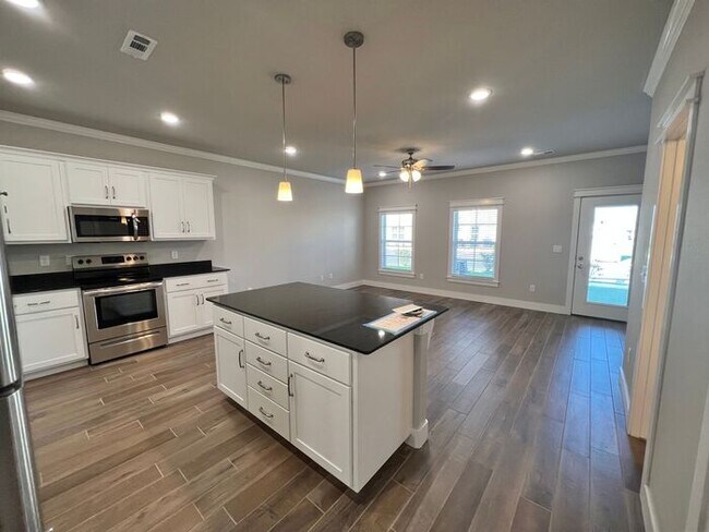 Foto del edificio - EP 6 | Brand New Townhomes in Siloam Springs!