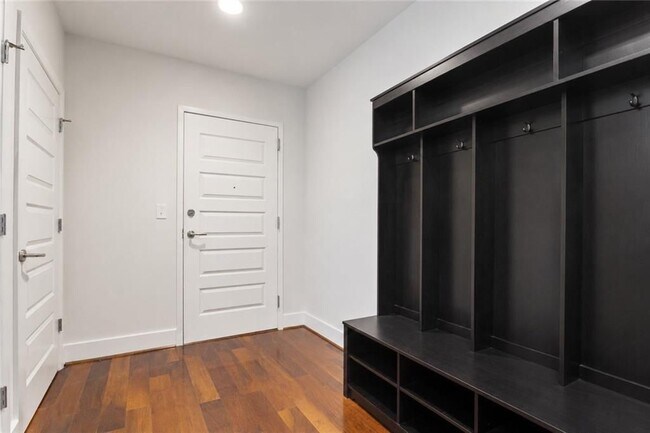 Foto del edificio - 1080 Peachtree St NE