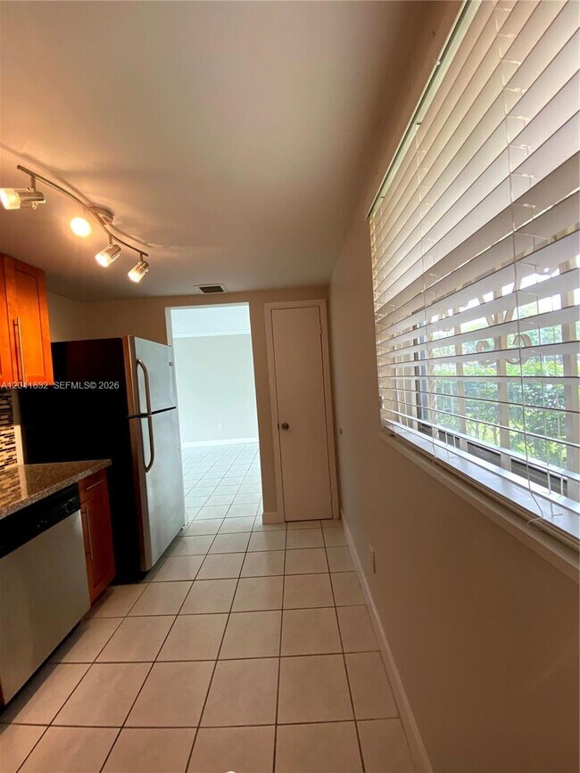 Foto del edificio - 9280 Fontainebleau Blvd