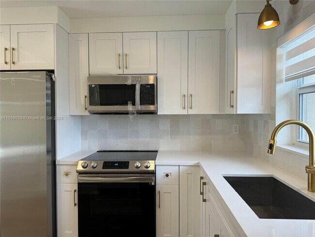 Foto del edificio - 11014 SW 123rd Pl