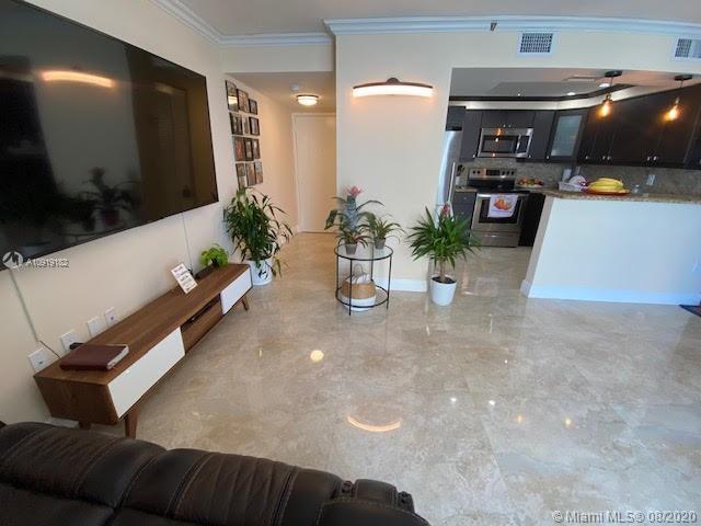 Foto del edificio - 2457 Collins Ave
