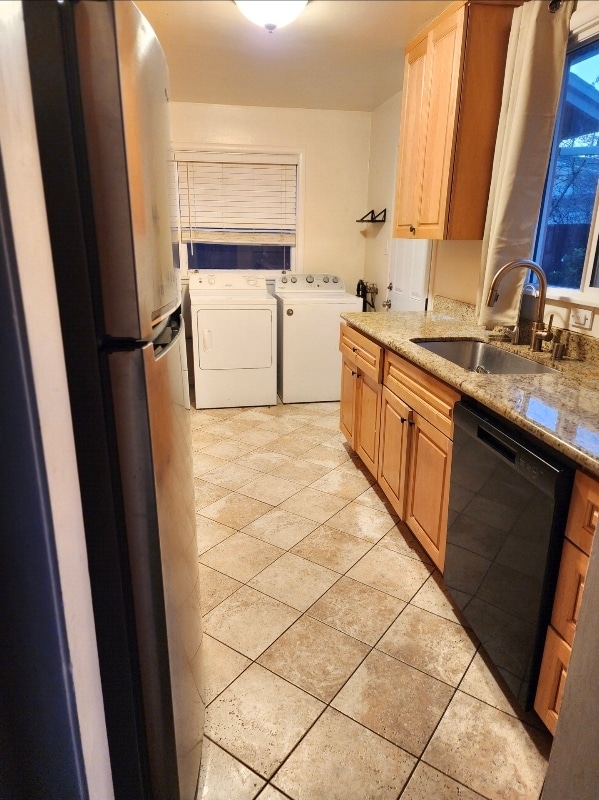 Building Photo - 3 Simmons Ct