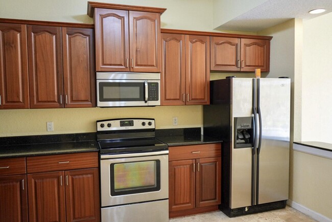 Building Photo - 1650 Presidential Way