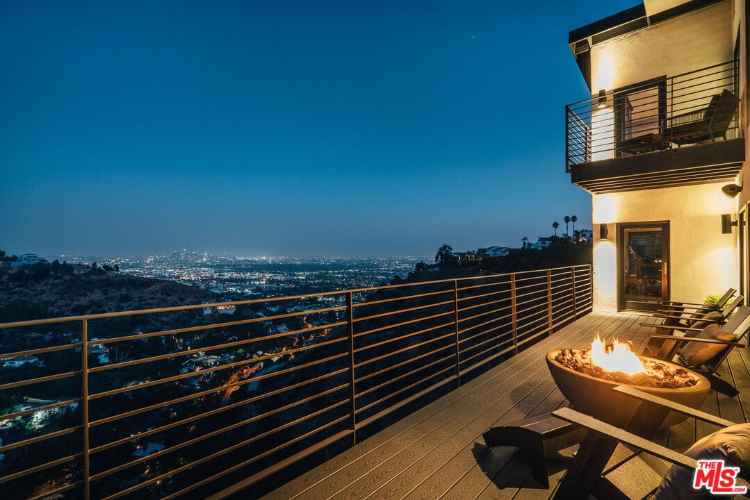 Foto principal - 8179 Mannix Dr
