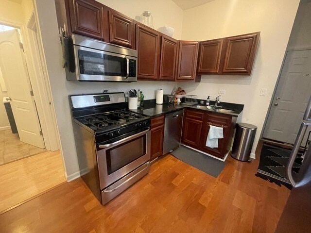 Foto del edificio - 1330 N Cleaver St