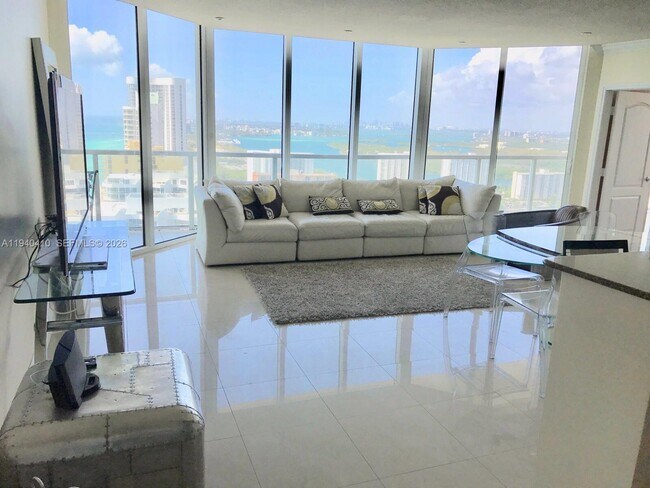 Foto del edificio - 16699 Collins Ave