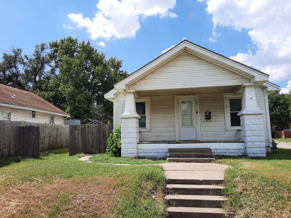 Foto principal - $1195 - 1 bedroom/ 2 bathroom plus 2 bonus...