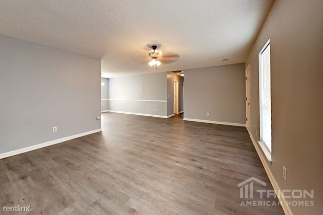 Foto del edificio - 809 Riverwalk Way