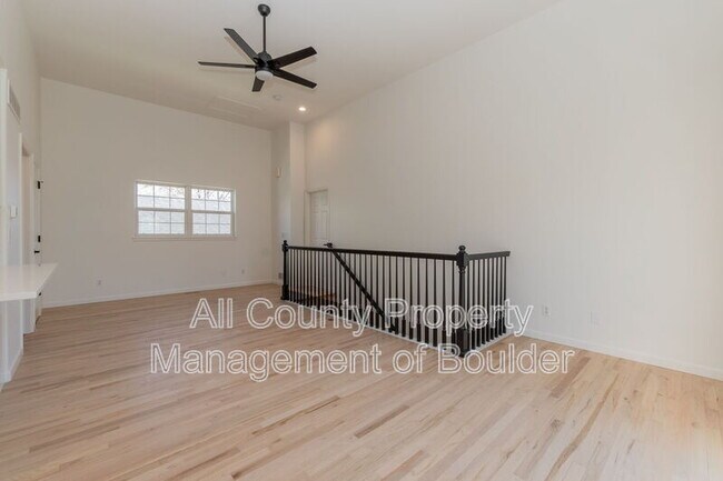 Foto del edificio - 1237 St John St