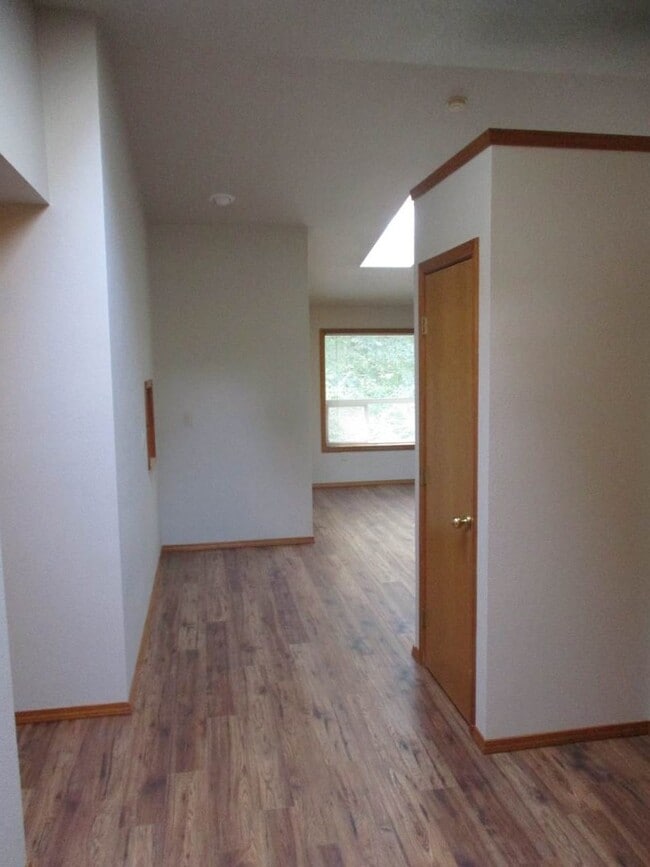 Foto del edificio - 2 bedroom 2 bath single story Duplex