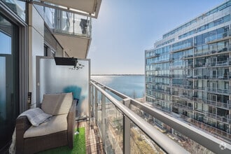 Building Photo - 39 Queens Quay E