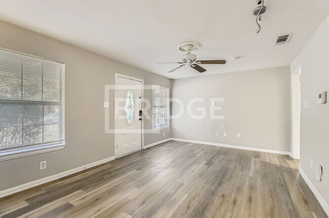 Foto del edificio - 10566 Dunaway Dr