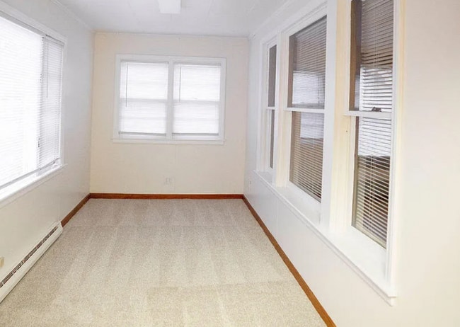 Building Photo - 505 3rd Ave NE