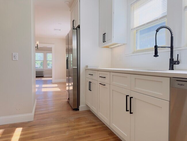 Foto del edificio - 82 Elmer Rd