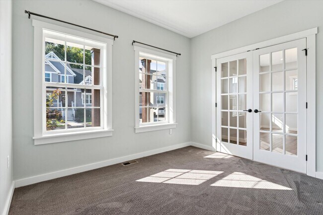 Foto del edificio - Available Immediately – 4 Bedroom, 2.5 Bat...