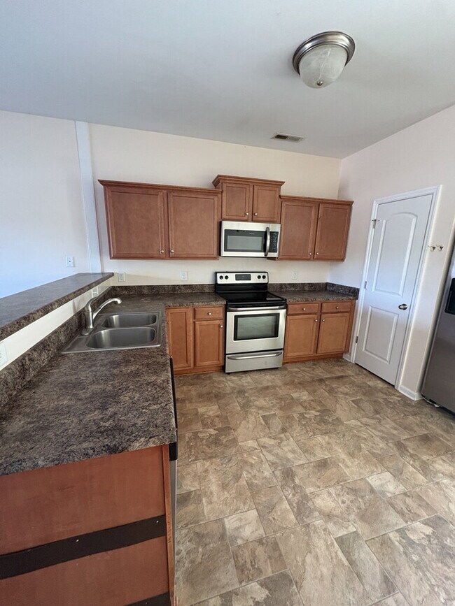 Foto del edificio - 626 Ebb Tide Ln