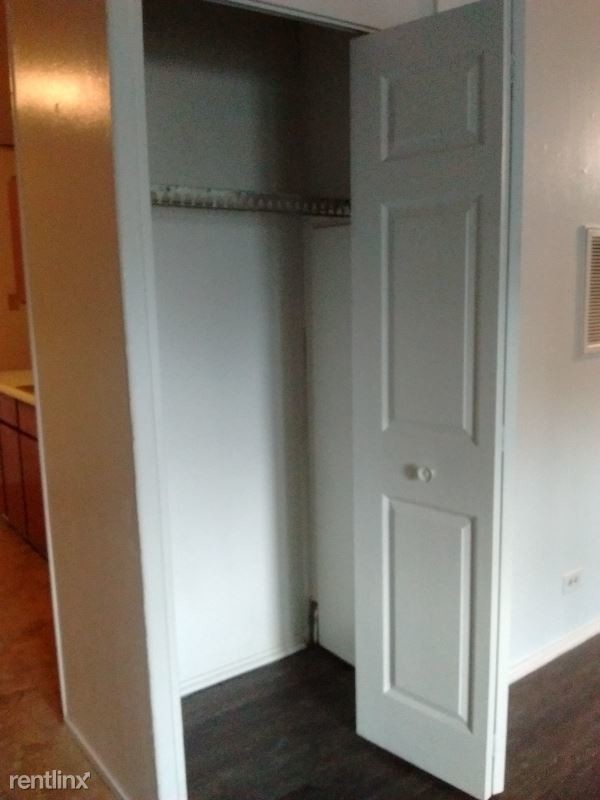 Building Photo - 2 br, 1 bath Apartment - 1706 Ferry St